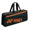 YONEX Team Tournament Bag Sporttasche - Schwarz, Orange 1 YONEX Team Tournament Bag Sporttasche - Schwarz, Orange -Tennisausrüstungs Geschäft 0156600000 000 1